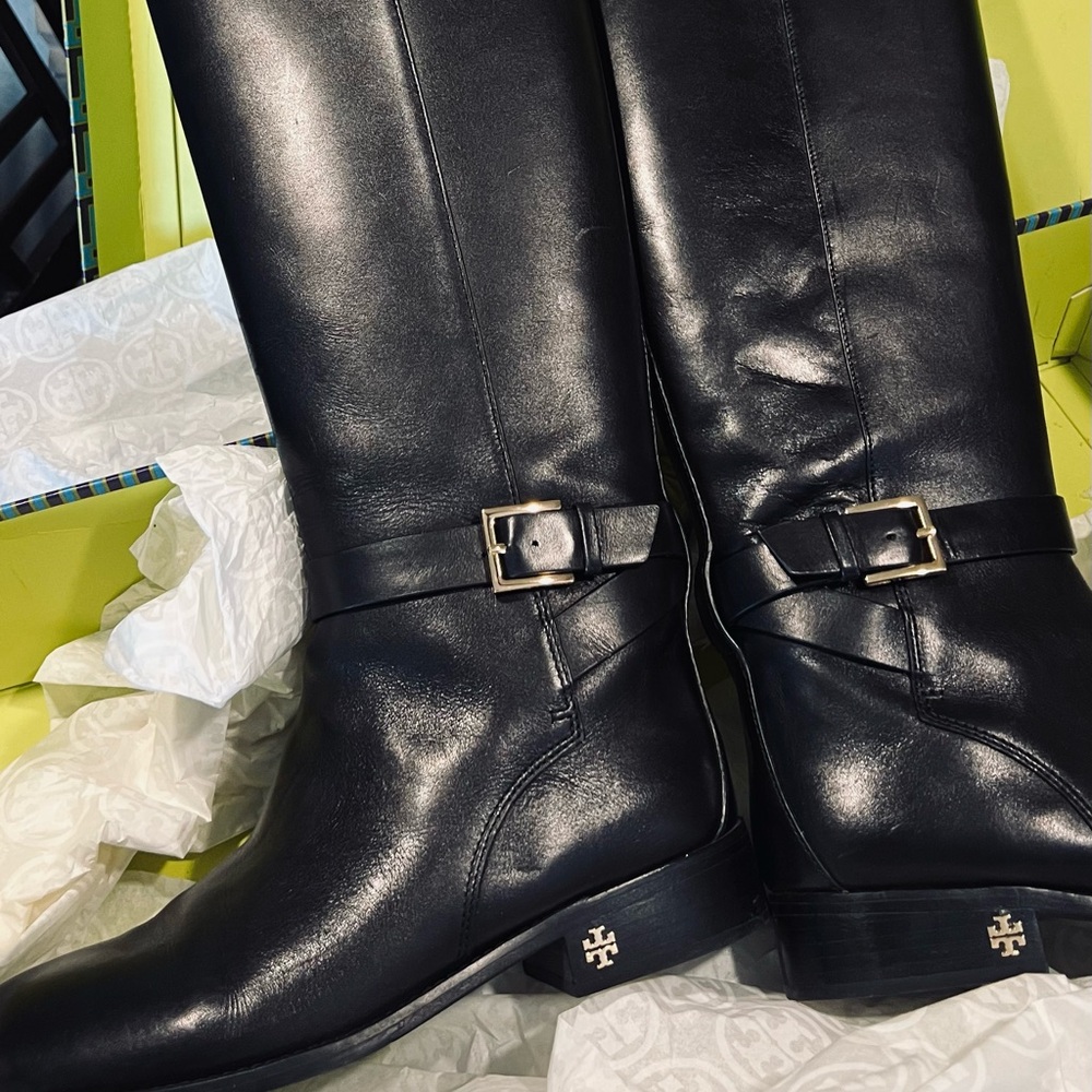 TORY BURCH BOOTS 🔥